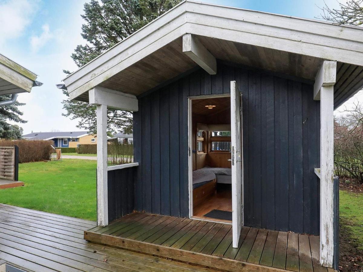8 Person Holiday Home In Hesselager Kültér fotó