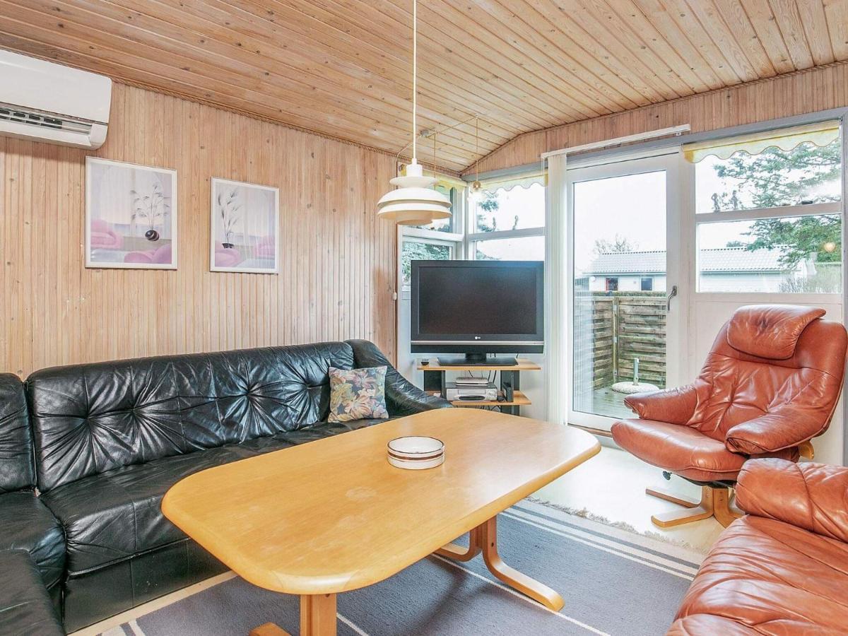 8 Person Holiday Home In Hesselager Kültér fotó