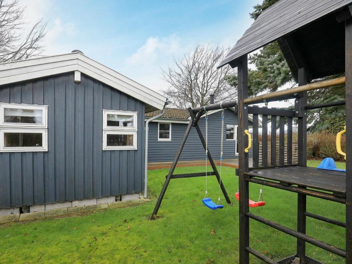 8 Person Holiday Home In Hesselager Kültér fotó